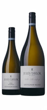 Load image into Gallery viewer, Jules Taylor 20th Vintage anniversary magnum of 2021 Marlborough Sauvignon Blanc sitting next to a 750ml bottle.
